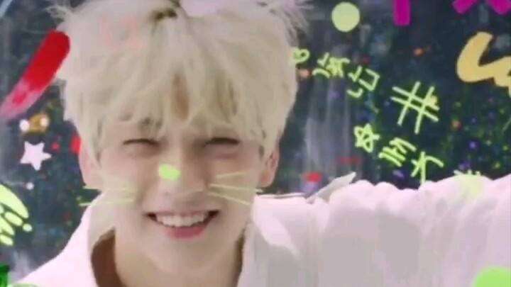 تشوي سو بين | مياو بينغ التي ترسم شاربًا لنفسها، رقيقة جدًا! (ღ♡‿♡ღ)