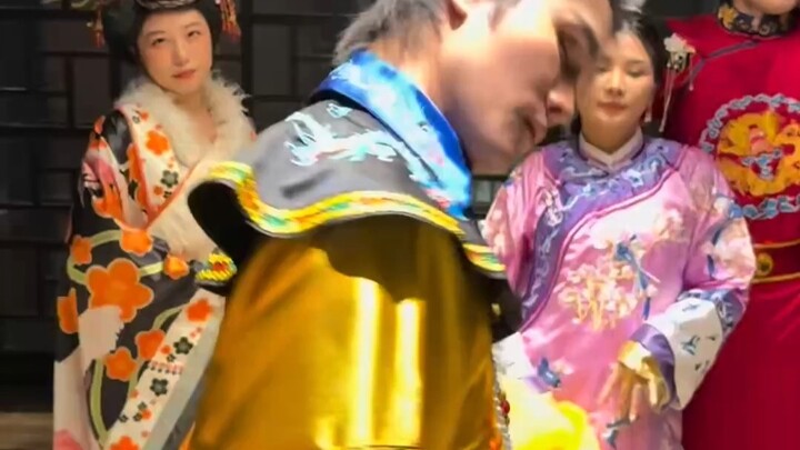 What is the Emperor even playing?? 😍