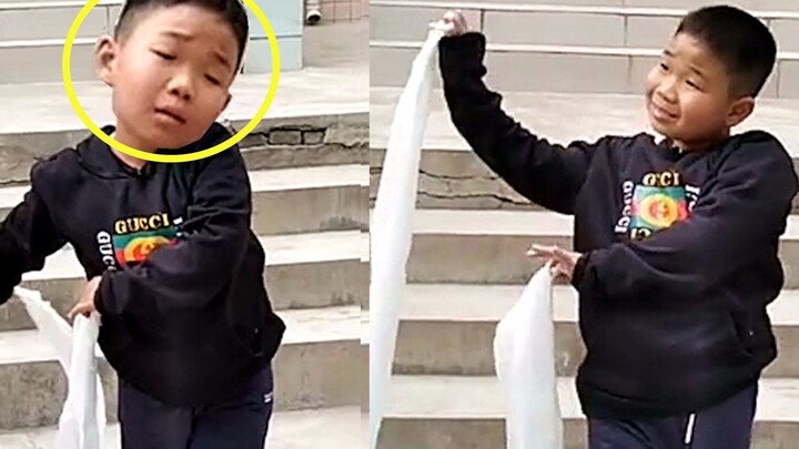 Whose "naughty kid" is this? Dancing the "Ferryman's Dance" with toilet paper? Netizens: Run fast, y