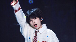 Super Handsome Trainee Zhang Hanrui Covers Girls' Generation's "Into the New World"—His Expression M