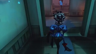 The new supervisor is the opera singer, a pure pursuit killer, with almost no control