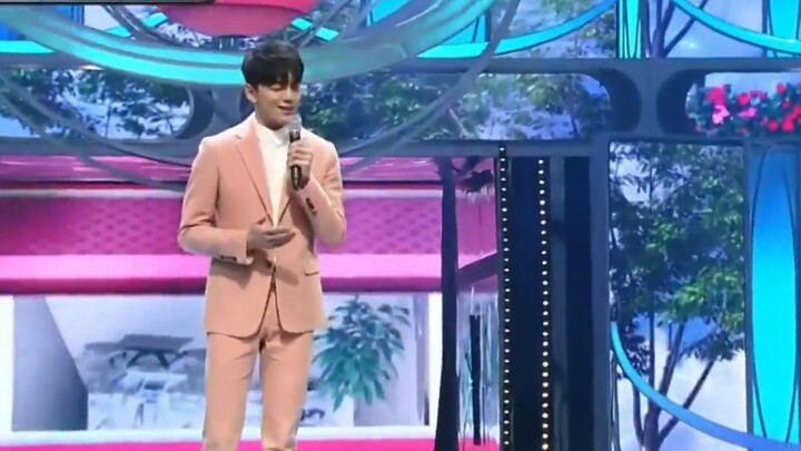 Shock! During the undercover period of Comrade Zhou, he was forced to perform video of performing ar