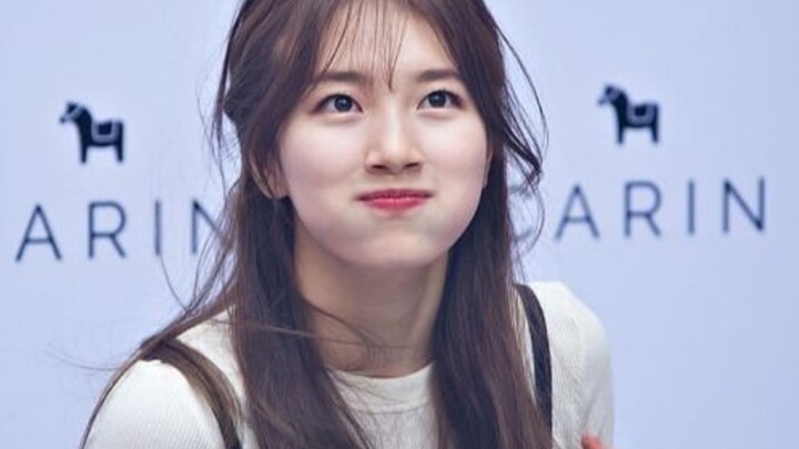 [Becky] Did the smile of the "nation's first love" sweeten your hearts?