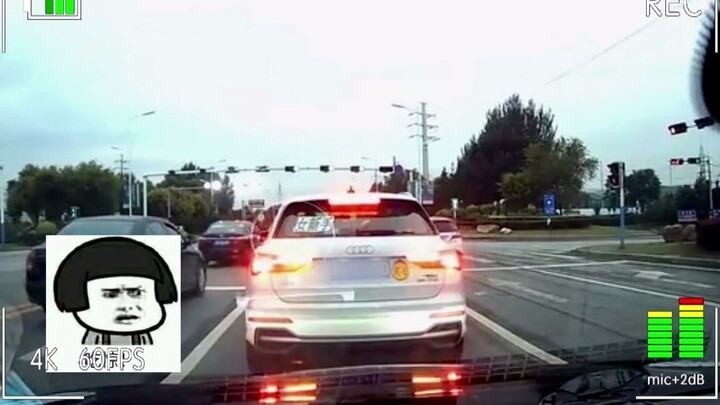 Audi puts on an intern sticker, deliberately pretending to be a new driver.