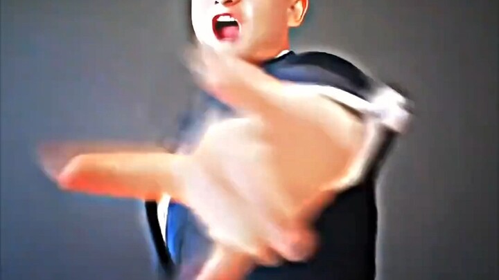 Dunfanghun remains silent, simply imitating Faker all the way.