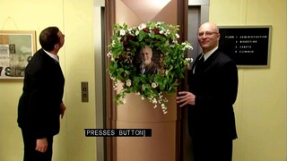 Just For Laughs Gags - Kabaong at Elevator