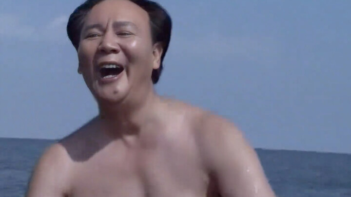 The Chairman Who Loved Swimming All His Life Bought Up All the Fisherman’s Crabs