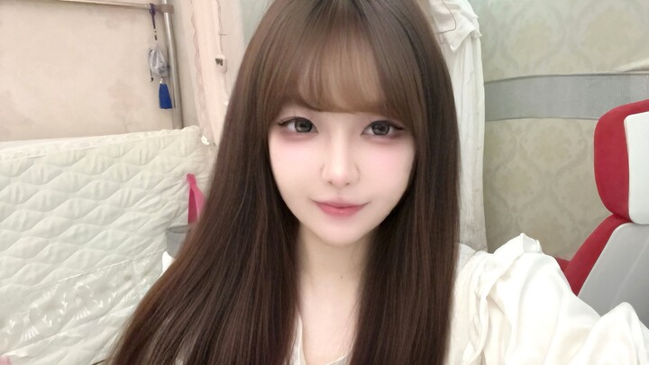 Hát bừa vài câu, chẳng có câu nào đúng cả.