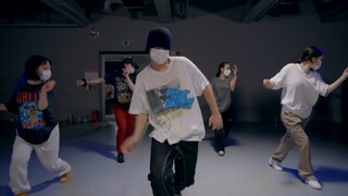 【1M】ท่าเต้นของ NINO X YUMEKI ในเพลง "Sweaty"