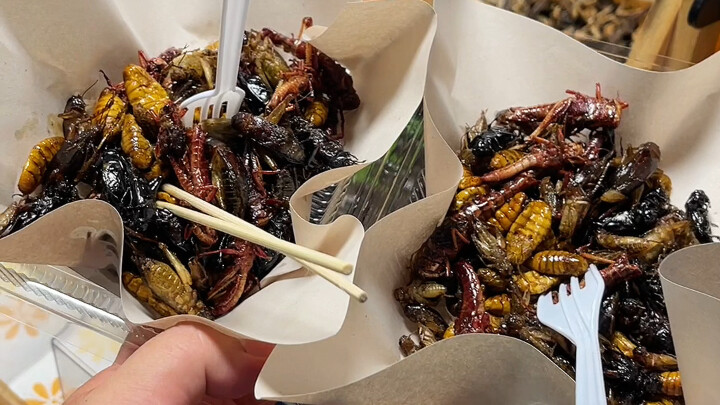 Masakan Thailand: Pesta Serangga “Imut” Goreng di Pasar Malam, Renyah Bak Rasa Udang