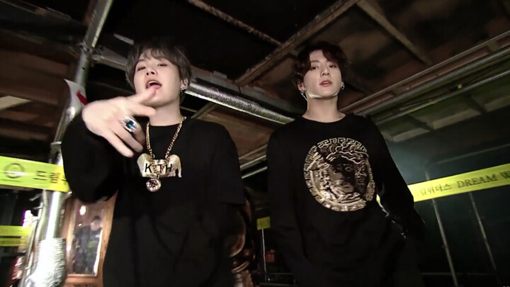 【BTS】เร่าร้อนแล้ว!!!