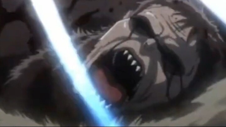 Levi amassou o titan bestial