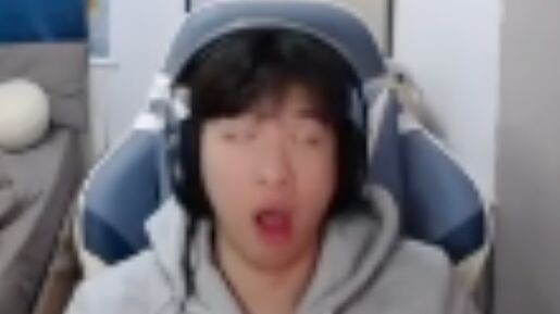 Feisha’s吓得直抽搐