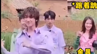 เทพเจ้าแห่งดนตรีของ Xu Minghao เวอร์ชัน Qinghuan แม้แต่ Jin Chen ก็ติดตามการเต้นรำของ Minghao