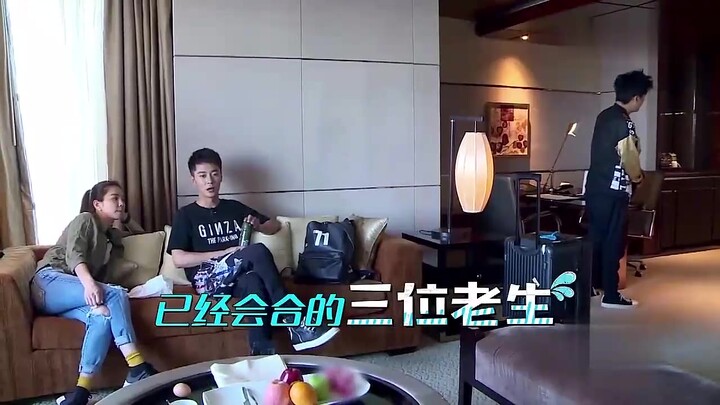 It’s been ages since Luhan’s fans have seen him—they’ve been counting the days. LuLu is just so well