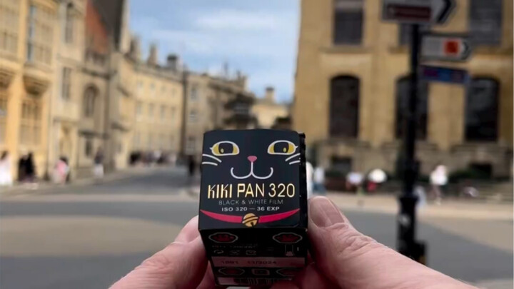A super-cute cat-themed film canister you’ve never seen before!
