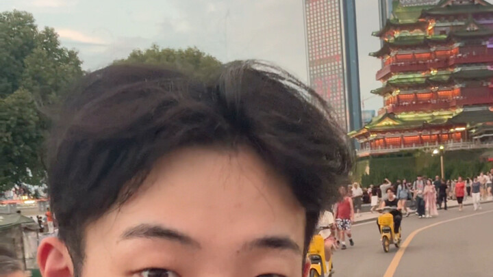 Japanese People Visit Hangzhou and Nanchang