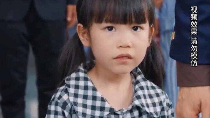 สาวที่กำลังจะถูกกลั่นแกล้งอยู่ดีๆ กลับเป็นหลานสาวของมหาเศรษฐีอันดับหนึ่ง ทุกคนถึงกับผงะ #พ่อคะ แม้พ่