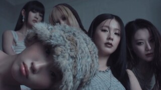 تم إصدار الفيديو الموسيقي لأغنية "Girlfriend" التي سبقت عودة فرقة i-dle