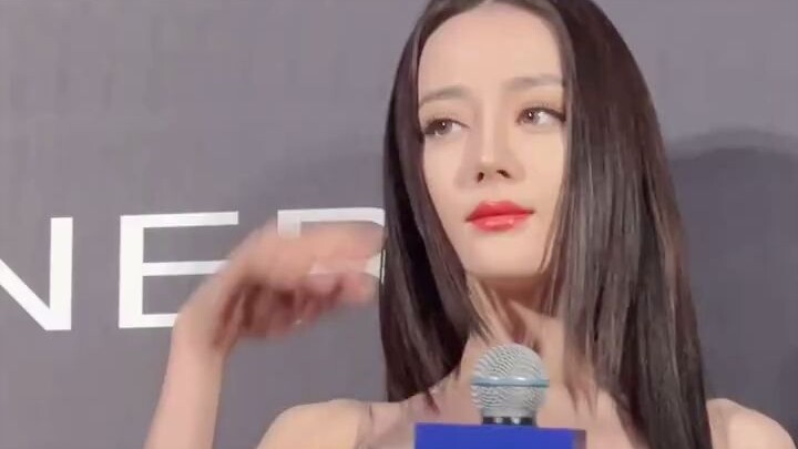 【Dilraba Dilmurat HD Media Interview】OMG!!! Holy crap! This killer angle—shot right up close and she