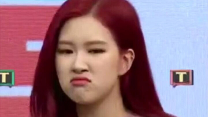 【ROSÉ】Caiying memang tak salah lagi sebagai raja meme