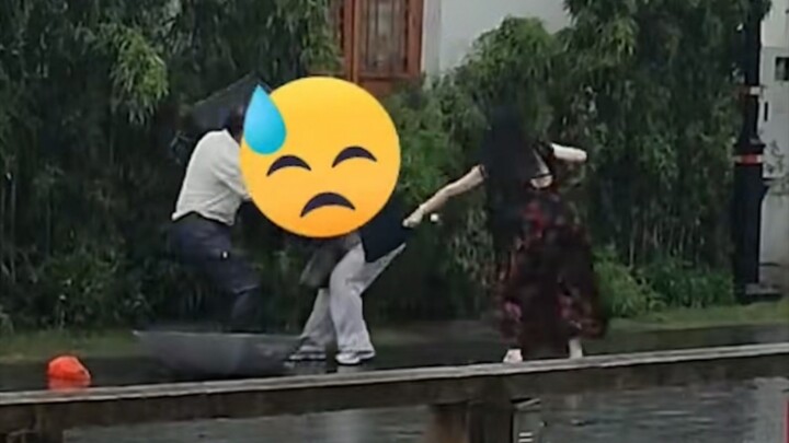 Sis di Suzhou yang memenangkan peringkat baju berkerutan karena tindakan keberaniannya sudah mendudu