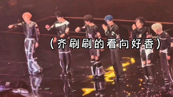 演唱会现场跳晚安大小姐 浩翔成了大家的模板