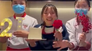 Những Pha Tấu Hài Cười Ra Nước Mắt Tại Haidilao _ Pít Ham Ăn