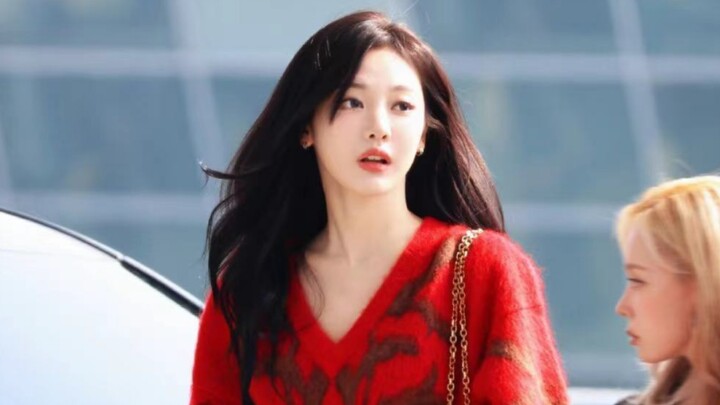 Putri Versace, Ning Yizhuo! Dalam foto berita maupun pemotretan makanan, semuanya meraih ALL KILL de