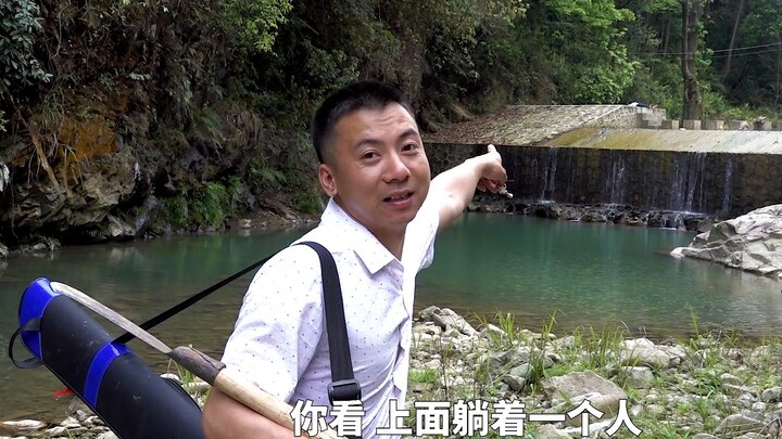 Hua Nong Brothers Go Fishing — Pretty Lucky, Catch 2 Fish!