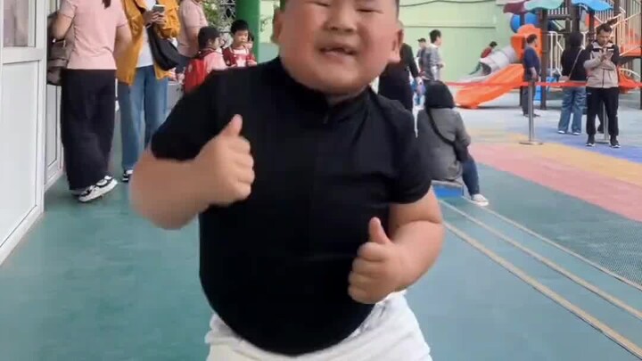 Innate Range Rover Divinity #LittleBaiLovesDancing #RangeRover #CuteKid #Abstract