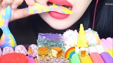 ASMR Semenit Makanan Renyah Berwarna Pelangi 2025
