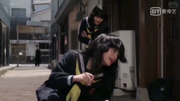 الفتيات السيئات اليابانيات في الأفلام والمسلسلات مقابل فتيات سيئات يقلدن فرق الآيدولز