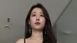 KS Yirin Celana Yoga Warna Putih Bagian Depan