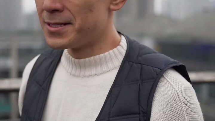 Master Meets the Chicken King, J J Forever!