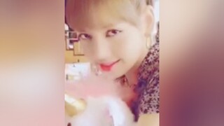 Tuổi mới vui vẻ hạnh phúc nha chị . Happy birday lía_lisa_plackpink