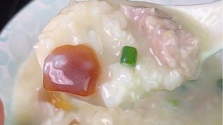 Ten-minute simmered century egg and lean pork congee—fresh, fragrant, rich in flavor, and delightful