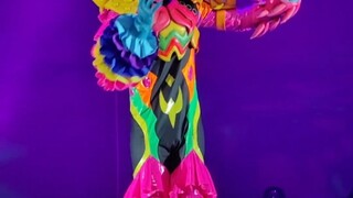 奥特传奇第3部外星生物来袭中登场的亚布鲁红莲
