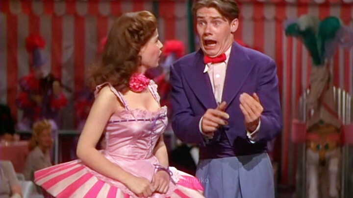 กระโปรงบัลเล่ต์ที่ทำให้โลกตะลึงในศตวรรษที่ผ่านมา!