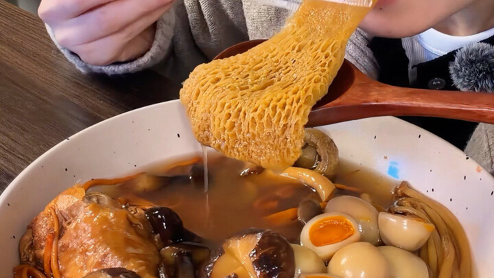 A mushroom soup so fresh it’ll blow your mind～