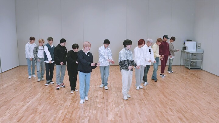 [موارد SVT_Harbour] 210426 SEVENTEEN "ひとりじゃない(لست وحدك)" غرفة التدريب