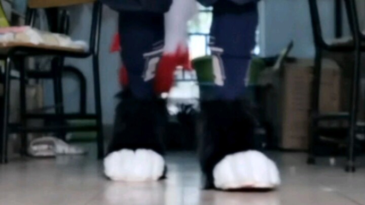 Close-range recurve beast claw