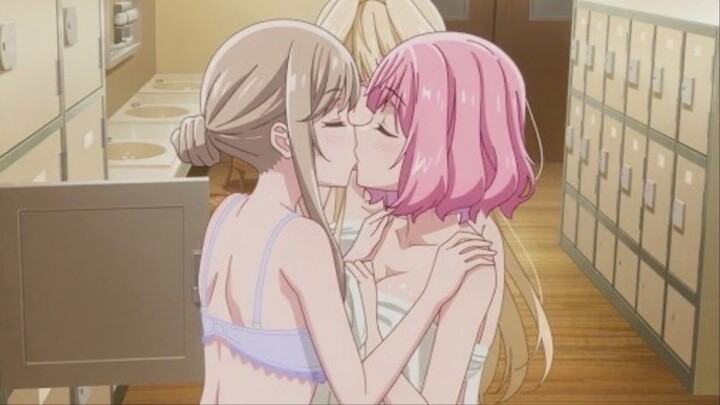NTR YURI 18+ Hot kissing bathroom