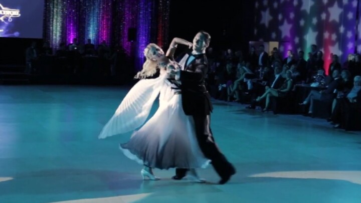 Foxtrot "เงาแห่งรอยยิ้มของคุณ" - Veronika และ Alexander Voskalchuk