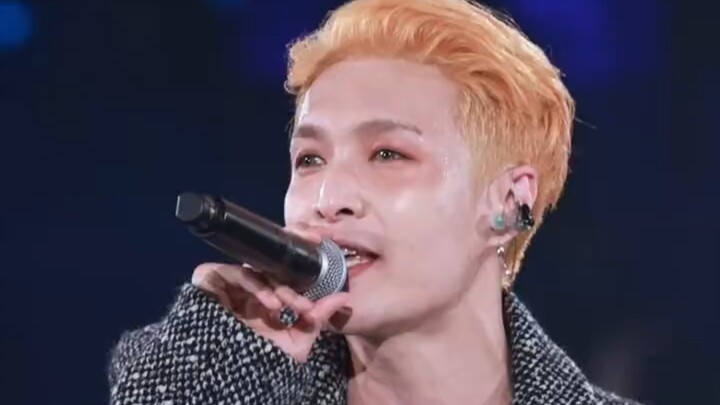 [Zhang Yixing] How Much Clout Does It Take to Sing the Korean Version of “First Snow (EXO)” in China