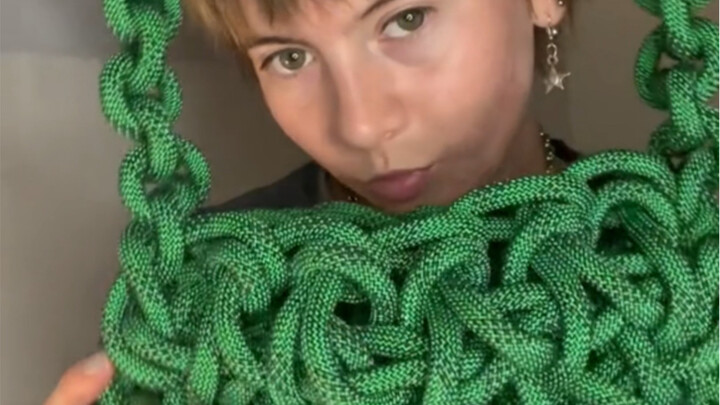 Dệt túi đeo nách bằng dây leo núi, quá khéo tay, đẹp thật sự!