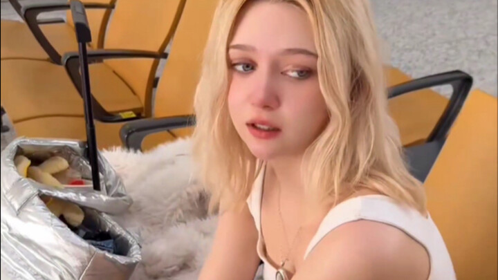 Mùa hoa của cô gái Bắc Âu ngắn vậy sao?