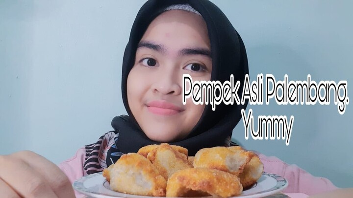 Pempek Khas Palembang. Yummy! | Food Vlogger Indonesia