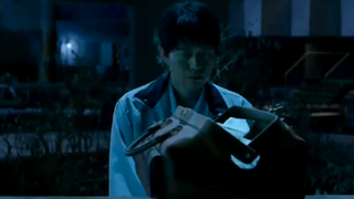 Review phim Găng tơ tái xuất p7