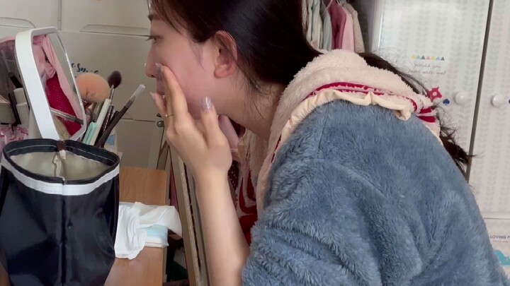 Malam ini, aku adalah yang paling menarik di antara semua anak 857!!!